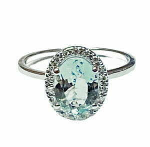 oval aquamarine ring