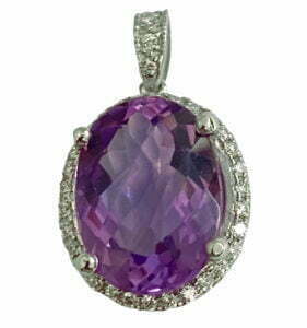 oVAL AMETHYST DIAMOND PENDANR