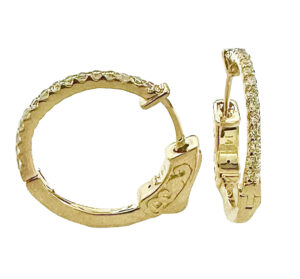 Light diamond huggies